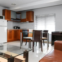 Отель Pebbles Boutique Aparthotel 3* Апартаменты с различными типами кроватей фото 4