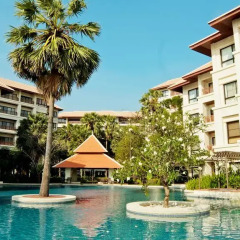 Отель Santipura Residences Hua Hin by Variety Hotels бассейн