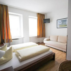 Отель Pension/Guesthouse am Hauptbahnhof Номер Комфорт с различными типами кроватей фото 6