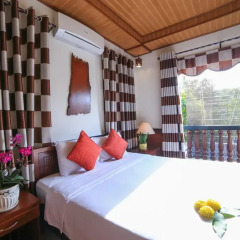 Отель Quang Xuong Homestay 2* Номер Делюкс с различными типами кроватей фото 2