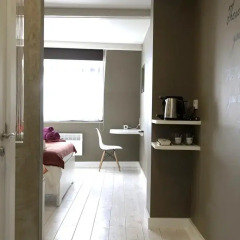 Отель B&B Be In Brussels 4* Стандартный номер с различными типами кроватей фото 24