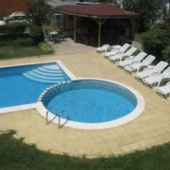 Отель Villa Sunshine Солнечный берег бассейн