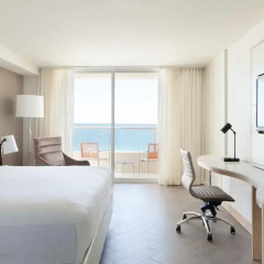 Отель Marriott Stanton South Beach 4* Стандартный номер с различными типами кроватей