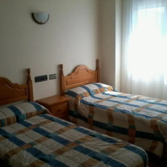 Отель Hostal Linares комната для гостей фото 3