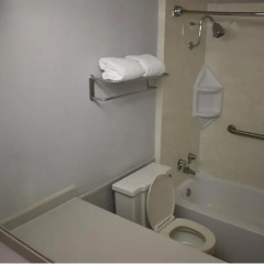 Отель Red Roof Inn Meridian 2* Номер Делюкс с 2 отдельными кроватями
