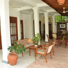 Отель Surf Villa Шри-Ланка, Хиккадува - отзывы, цены и фото номеров - забронировать отель Surf Villa онлайн интерьер отеля фото 2