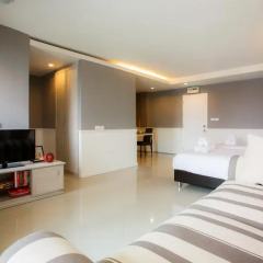 Отель Waterford Condominium Sukhumvit 50 4* Улучшенный номер фото 6