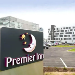 Отель Premier Inn Glasgow Pacific Quay парковка