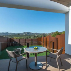 Отель Mas Tapiolas Suites Natura 4* Люкс с различными типами кроватей фото 2