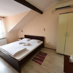 Апартаменты Apartments & Accommodation Stojic Стандартный номер фото 3