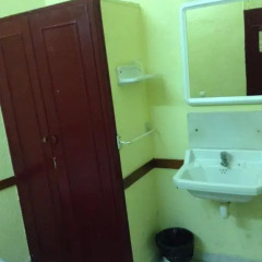 Отель Hostal Nilo Номер с общей ванной комнатой с различными типами кроватей (общая ванная комната) фото 3