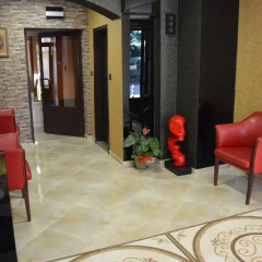 Bon Bon Hotel развлечения