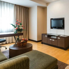 Legacy Suites Hotel Sukhumvit by Compass Hospitality 4* Люкс с разными типами кроватей фото 5