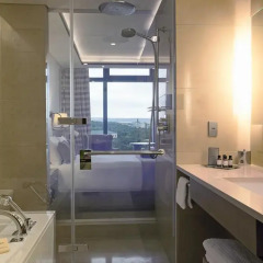 Отель Fairmont Baku at the Flame Towers 5* Люкс с двуспальной кроватью