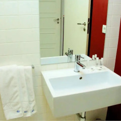 Hostel 4U Lisboa Стандартный номер с различными типами кроватей фото 5