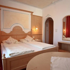 Отель Alpin & Stylehotel Die Sonne Италия, Парчинес - отзывы, цены и фото номеров - забронировать отель Alpin & Stylehotel Die Sonne онлайн комната для гостей фото 3