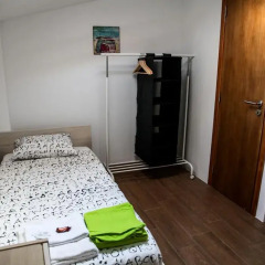 Отель SwordFish Holiday Home комната для гостей фото 2
