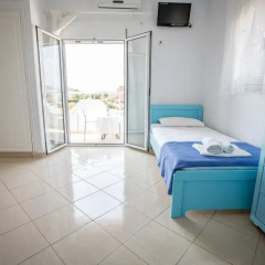 Two Mermaids Hotel 2* Стандартный номер с различными типами кроватей фото 11