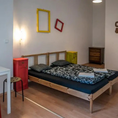 Clown and Bard Hostel Стандартный номер с двуспальной кроватью фото 7