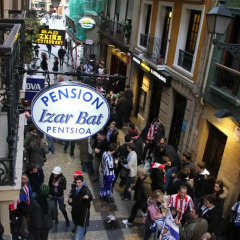 Отель Pension Izar Bat спортивное сооружение