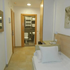 Отель Hostal House спа