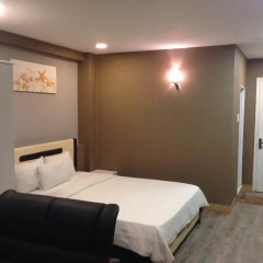 Отель Phung Hoang ParkView 2* Полулюкс с различными типами кроватей фото 6