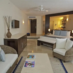 Отель Grand Park Royal Luxury Resort Cancun Caribe 4* Президентский люкс с различными типами кроватей фото 2
