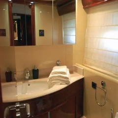 Отель Beyond the Sea Yacht Испания, Барселона - отзывы, цены и фото номеров - забронировать отель Beyond the Sea Yacht онлайн ванная фото 2
