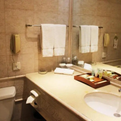 Отель Majesty Plaza Shanghai 4* Люкс с различными типами кроватей фото 4