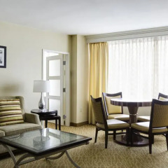 Отель Crystal City Marriott at Reagan National Airport 3* Стандартный номер с различными типами кроватей фото 2