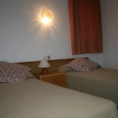 Отель Apartaments El Sorrall Испания, Бланес - отзывы, цены и фото номеров - забронировать отель Apartaments El Sorrall онлайн комната для гостей фото 4