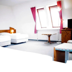 Entrée Hotel Glinde 3* Стандартный номер с 2 отдельными кроватями (общая ванная комната) фото 5