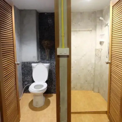Buff Hostel Стандартный номер с двуспальной кроватью (общая ванная комната) фото 4
