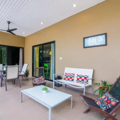 Отель Villa Na Pran, Pool Villa комната для гостей фото 4
