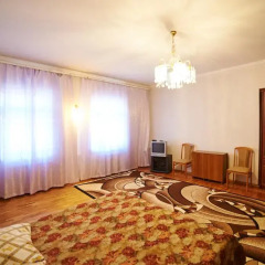 Гостиница Rozy lyuksemburg в Кисловодске отзывы, цены и фото номеров - забронировать гостиницу Rozy lyuksemburg онлайн Кисловодск комната для гостей фото 4