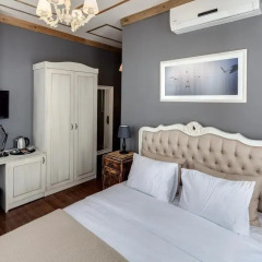 Отель Loka Suites 3* Номер Делюкс с различными типами кроватей фото 13
