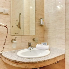 Amber Hotel 3* Номер Делюкс с различными типами кроватей фото 2