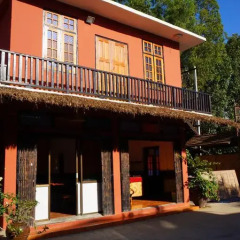 Отель Manaw Thu Kha Hotel Мьянма, Хехо - отзывы, цены и фото номеров - забронировать отель Manaw Thu Kha Hotel онлайн парковка
