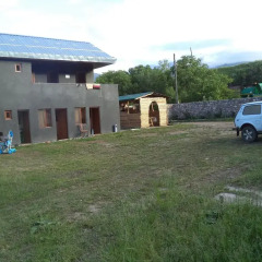 Отель Tatev Bed and Breakfast парковка