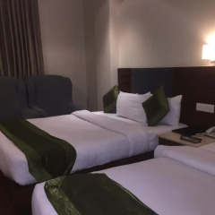 Hotel Aura 3* Стандартный семейный номер с двуспальной кроватью