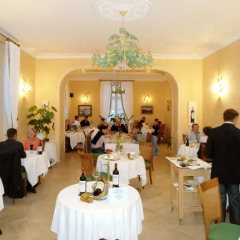 Отель Chateau Pomys питание