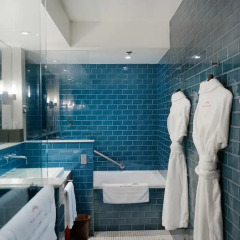 Отель Auberge Saint-Antoine Люкс с различными типами кроватей фото 10