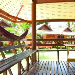 Отель Lanta Pearl Beach Resort 3* Бунгало с различными типами кроватей фото 9