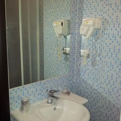 Clarin Hotel 2* Стандартный номер с различными типами кроватей фото 8