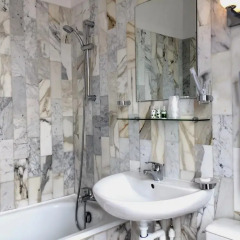 Отель BRH Boulogne Résidence Hôtel 3* Улучшенная студия с различными типами кроватей фото 12