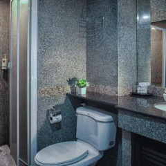 Отель The Step Sathon 3* Улучшенный номер с различными типами кроватей фото 4