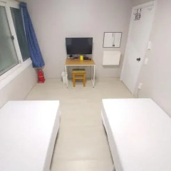 Hause Itaewon - Hostel Стандартный номер с 2 отдельными кроватями (общая ванная комната) фото 3