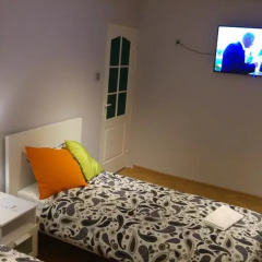 Отель AdMatch Niepodleglosci Rooms Metro Варшава комната для гостей фото 5