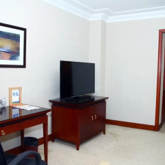 The Pavilion Hotel Shenzhen 4* Улучшенный номер с различными типами кроватей фото 7