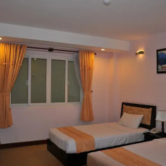 Dong Kinh A Hotel 3* Улучшенный номер с различными типами кроватей фото 6